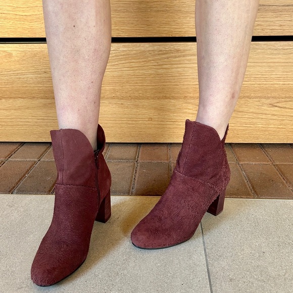 ✨ Seychelles 🇸🇨 Unique Leather Boots✨ Maroon Scaled  Leather European Style - Picture 4 of 7
